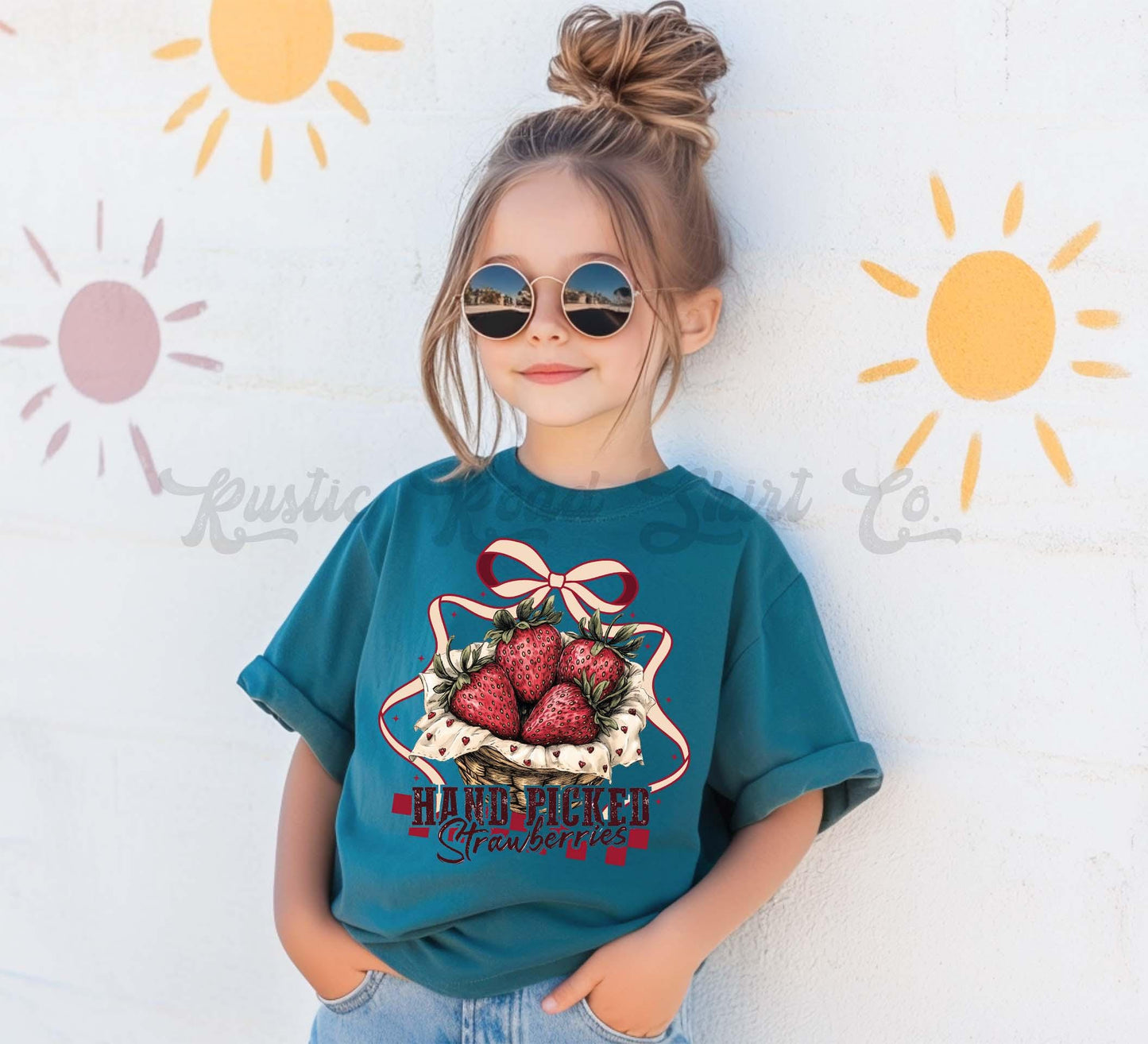 Strawberry Shirt, Summer Girls Shirt, Beach Vacation Shirt, Retro 90s shirt, Summer Vacation Shirt,