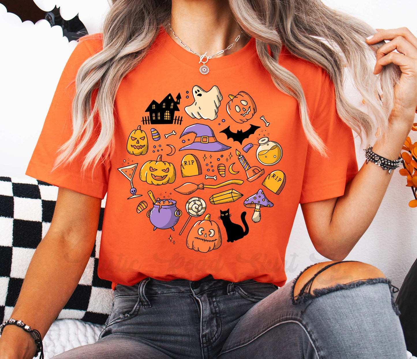 Retro Halloween Shirt, Women's Halloween Shirt, Funny Halloween T-shirt, Groovy Halloween Shirt