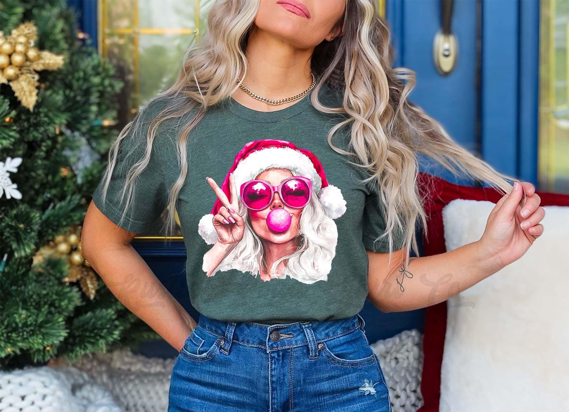 Retro Santa Shirt, Vintage Christmas Shirt, Christmas Tee, Holiday Shirt, Women's Christmas,