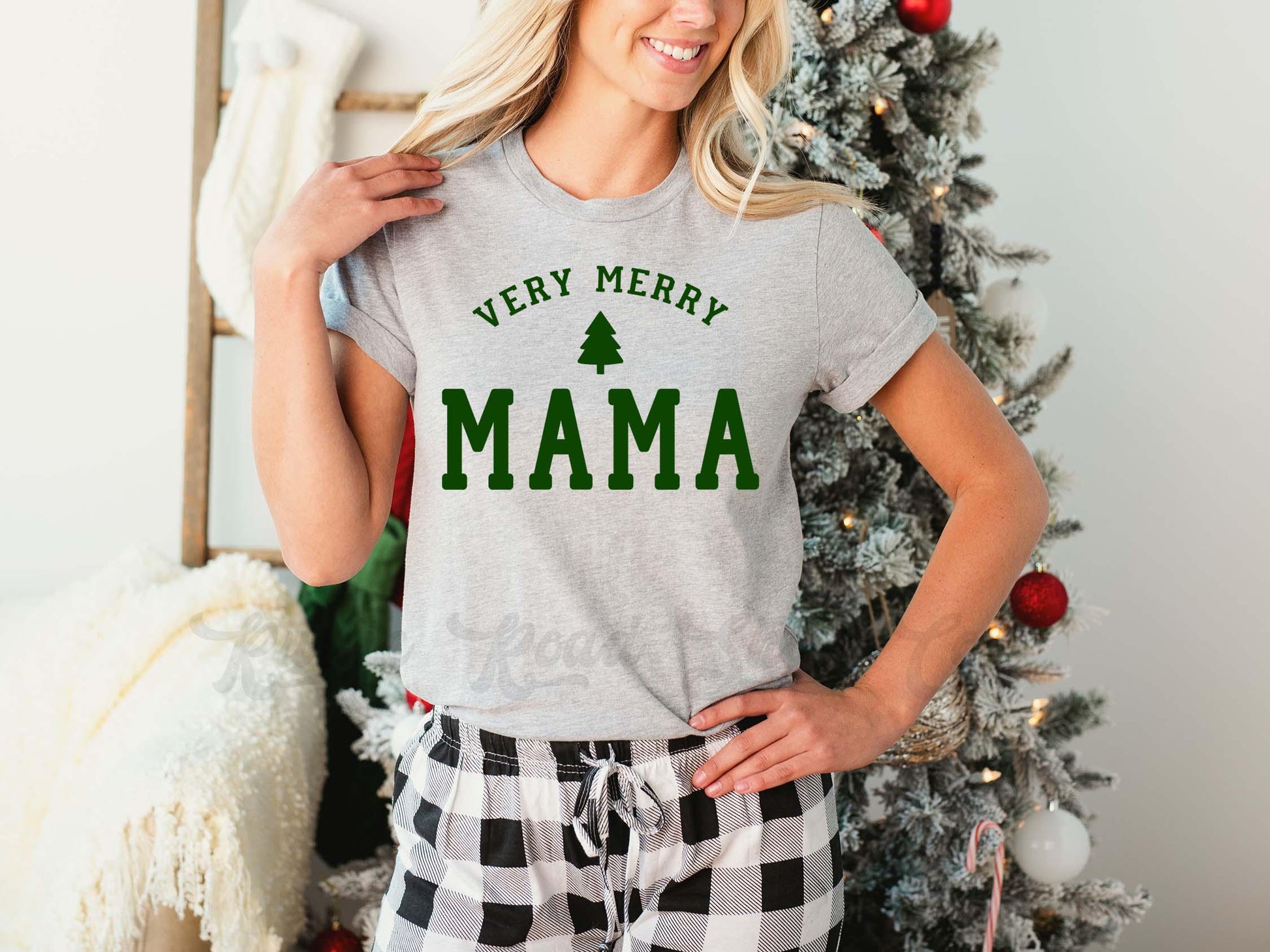 Merry Mama Shirt, Girls Christmas Shirt, Christmas Tee, Holiday Shirt, Women's Christmas,