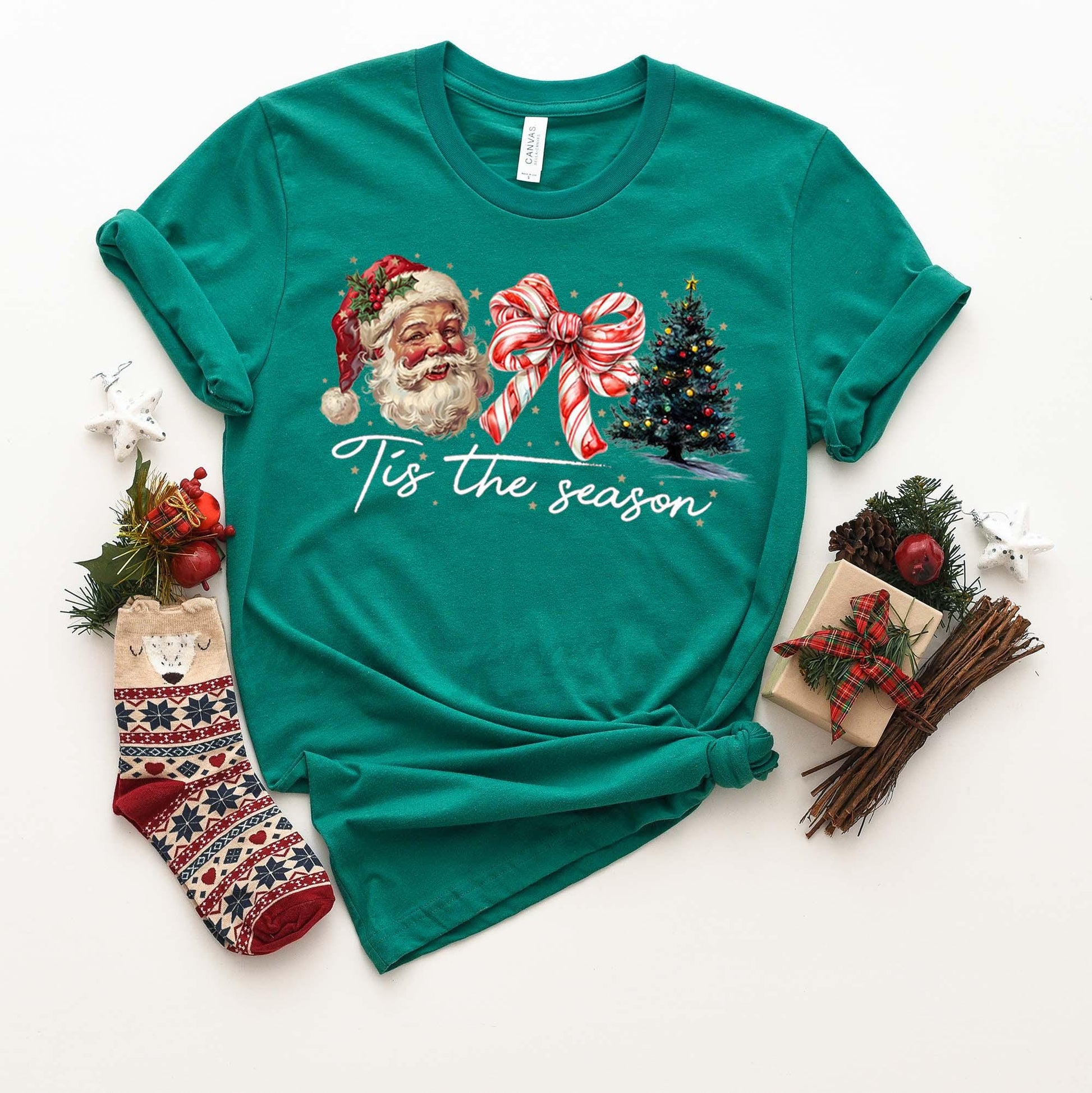 Retro Santa Shirt, Girls Christmas Shirt, Christmas Tee, Holiday Shirt, Women's Christmas,