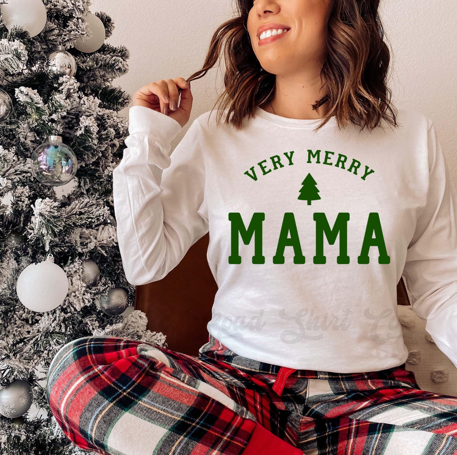 Christmas Long Sleeve Shirt, Merry Mama Christmas T-shirt, Matching Christmas Shirts, Family Christmas Shirts,