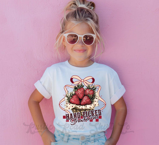 Strawberry Shirt, Summer Girls Shirt, Beach Vacation Shirt, Retro 90s shirt, Summer Vacation Shirt,