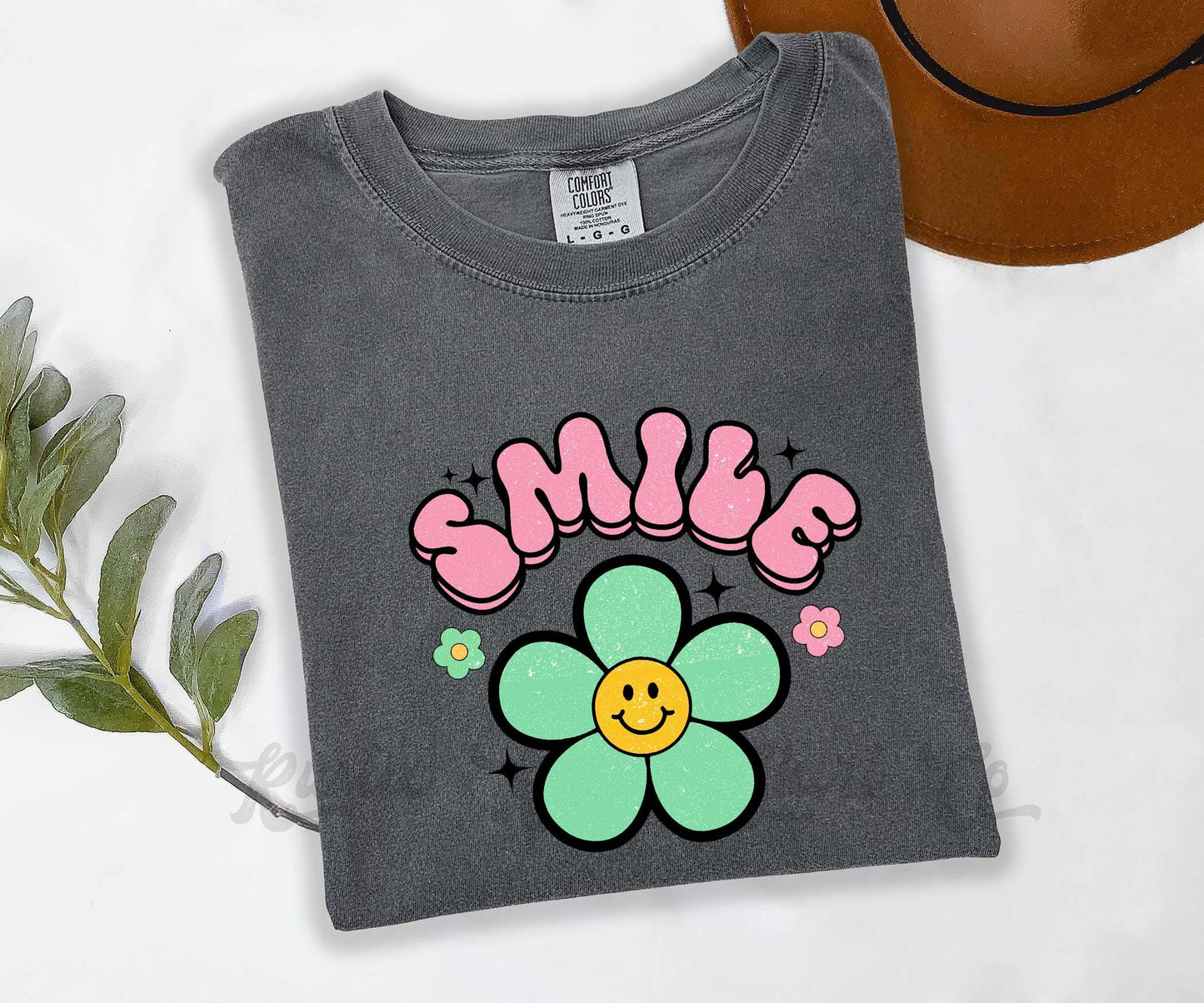 Smile Shirt, Comfort Colors® Shirt, Preppy Shirt, Summer Shirt, Oversized Shirt, Plus Sized Shirt