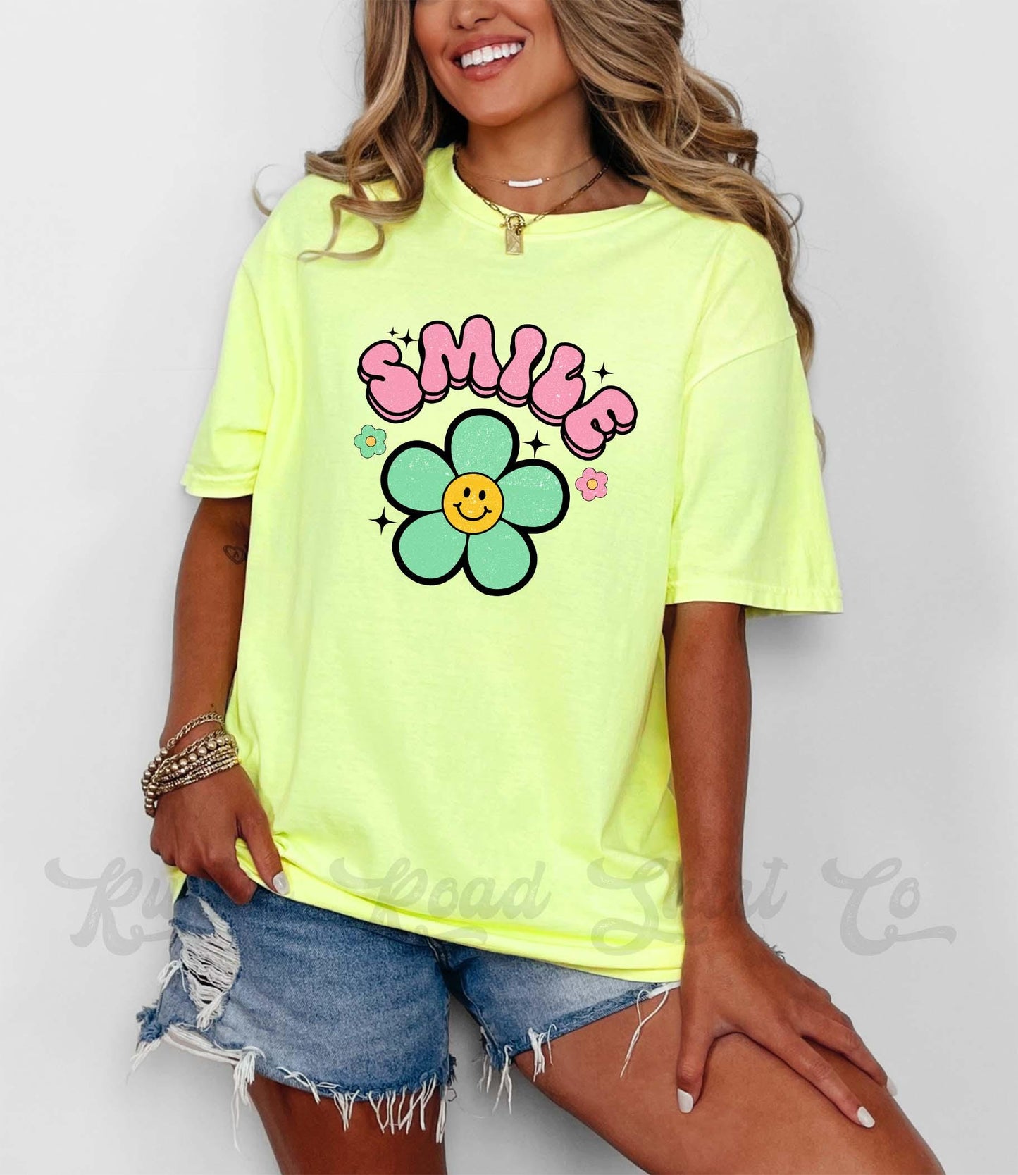 Smile Shirt, Comfort Colors® Shirt, Preppy Shirt, Summer Shirt, Oversized Shirt, Plus Sized Shirt