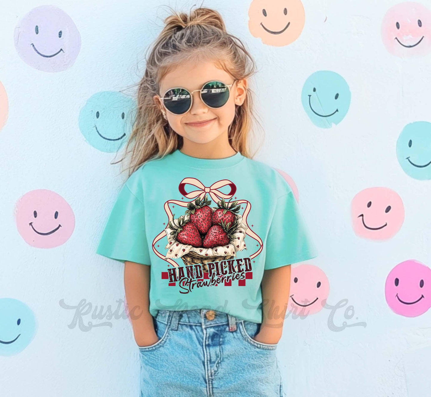 Strawberry Shirt, Summer Girls Shirt, Beach Vacation Shirt, Retro 90s shirt, Summer Vacation Shirt,