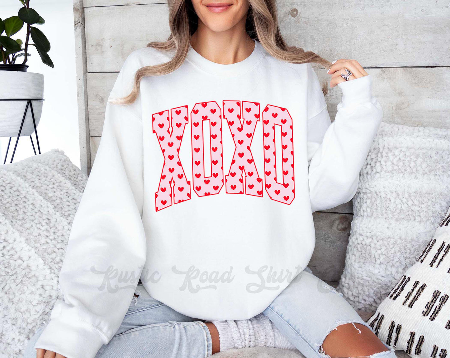 Xoxo Valentines Sweatshirt, Womens Valentines Sweatshirt, Valentines Crewneck, Teacher Valentines Gift