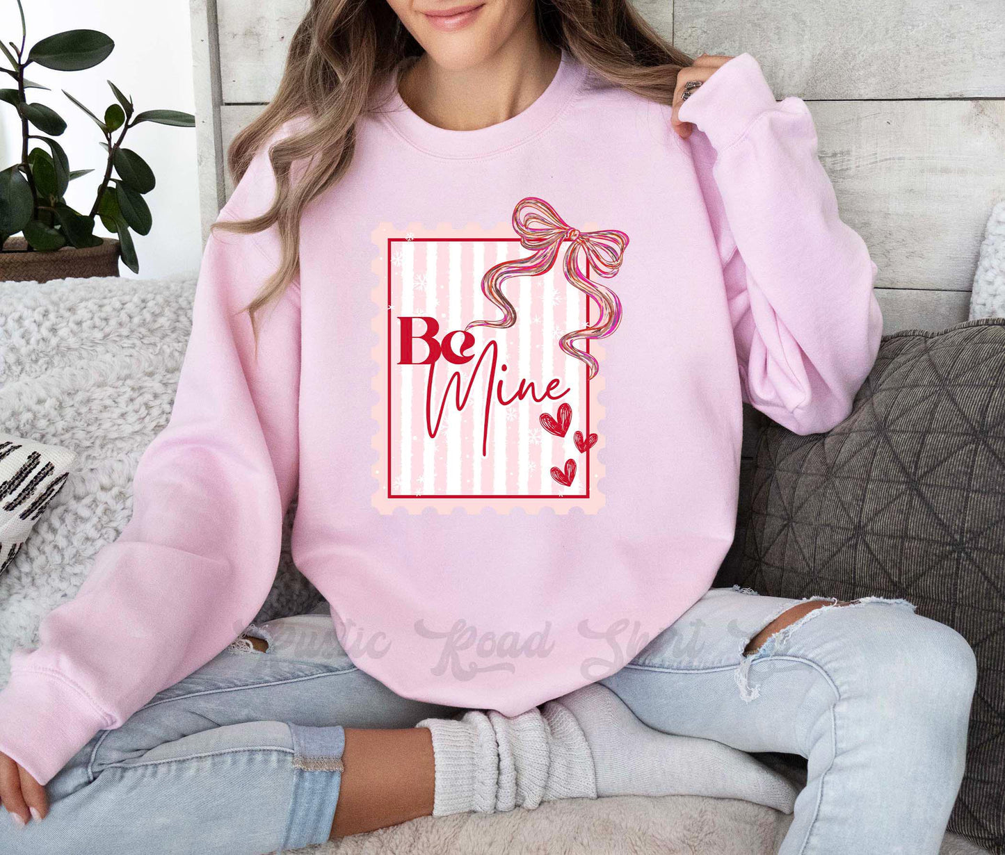 Be Mine Valentines Sweatshirt, Women's Valentines Sweatshirt, Valentines Crewneck, Teacher Valentines Gift