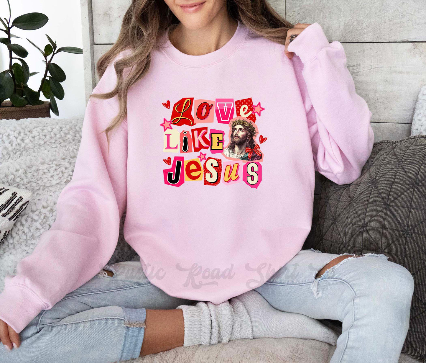 Love Like Jesus Valentines Sweatshirt, Womens Valentines Sweatshirt, Valentines Crewneck, Retro Valentines Gift